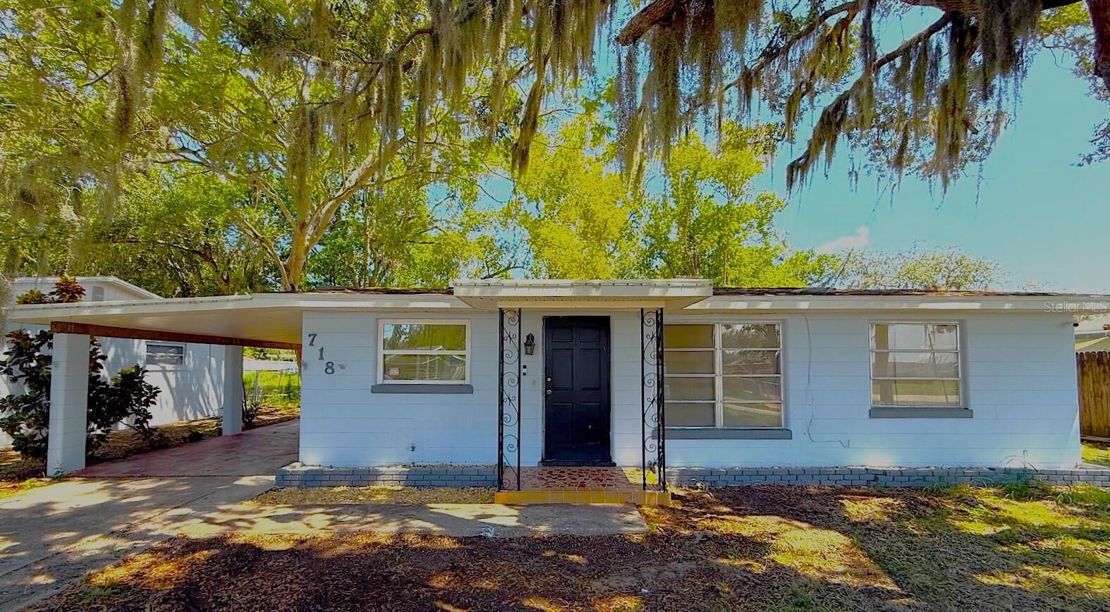 Property Photo:  718 Bay Street  FL 33870 