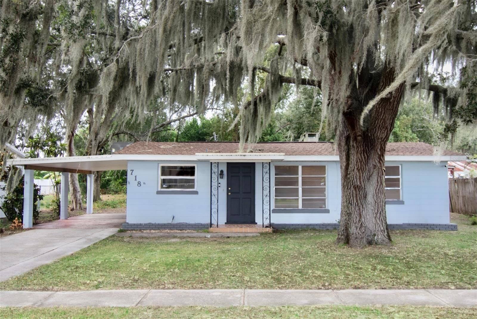 Property Photo: 718 Bay Street FL 33870
