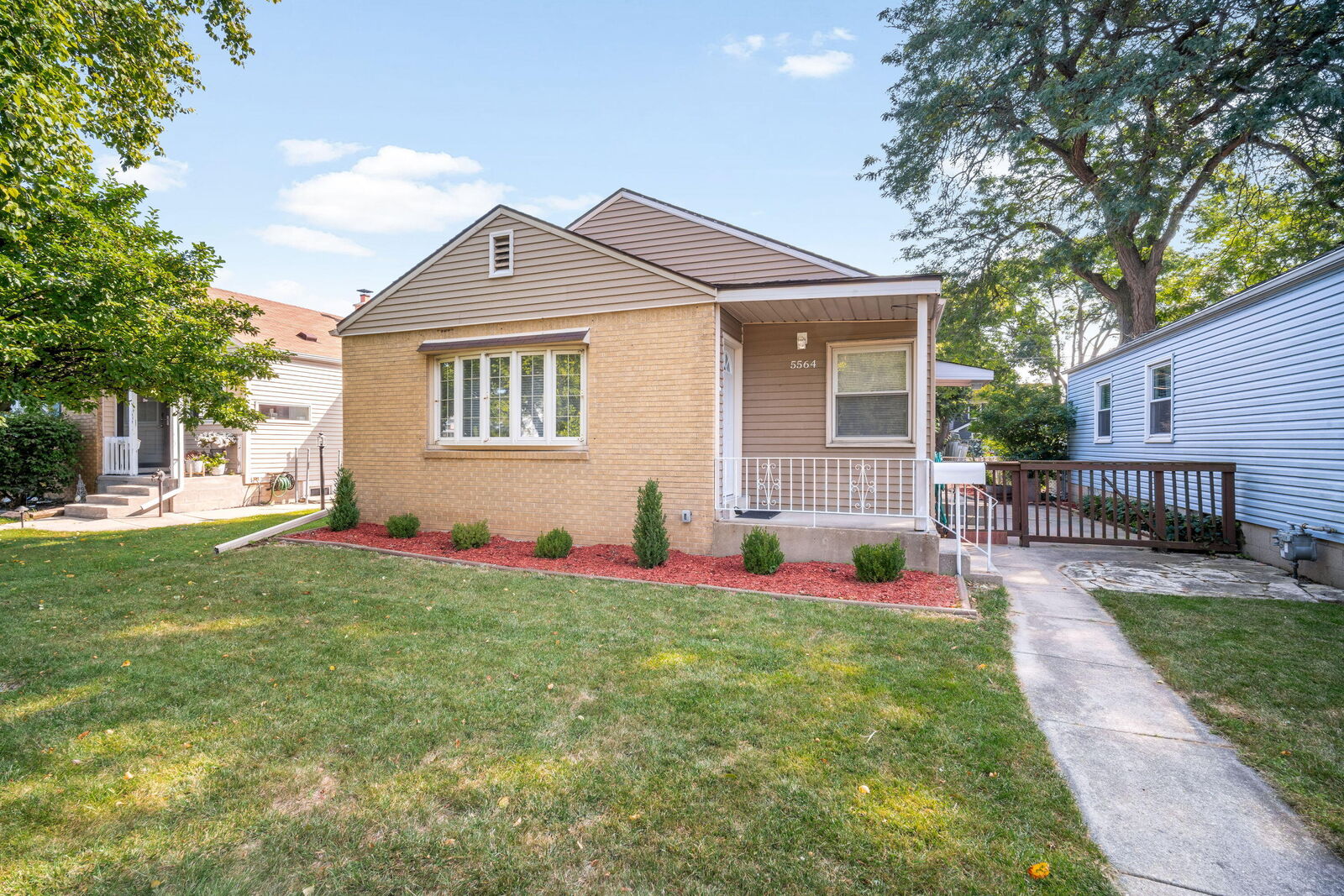 Property Photo:  5564 N Mohawk Ave  WI 53217 