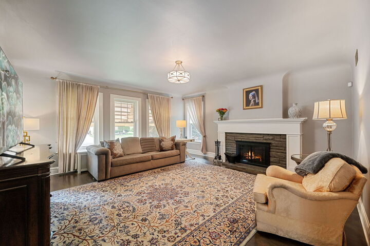 Property Photo:  6235 N Newcastle Avenue  IL 60631 