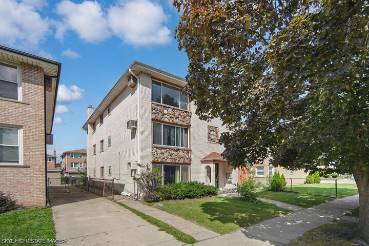 Property Photo: 74 Yates Avenue IL 60409