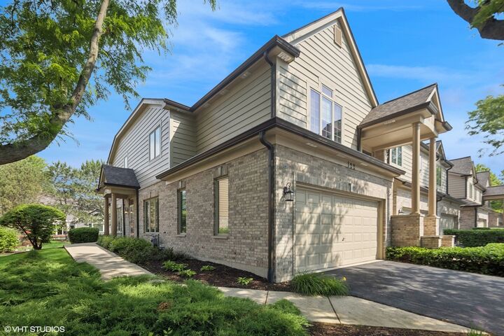 Property Photo:  122 Santa Fe Lane  IL 60480 