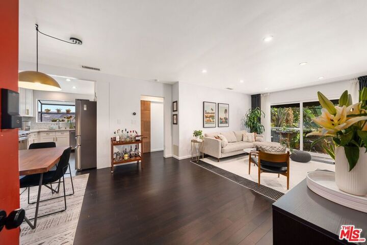 1330 N Crescent Heights Boulevard 10  West Hollywood CA 90046 photo