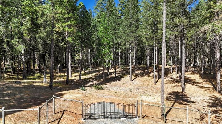 Property Photo: 13821 Golden Lily Court CA 95945