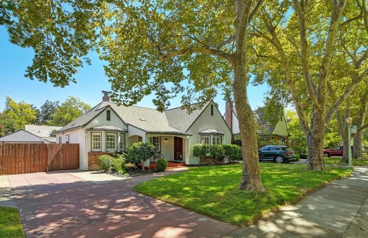 Property Photo:  2765 25th Street  CA 95818 