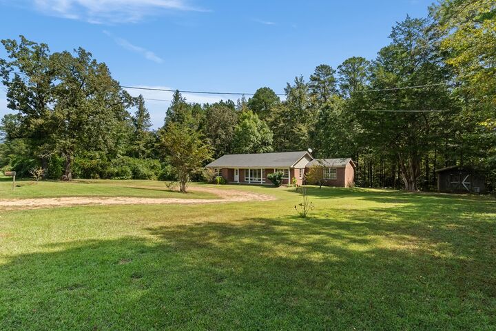 Property Photo:  139 Cr 427  MS 38655 