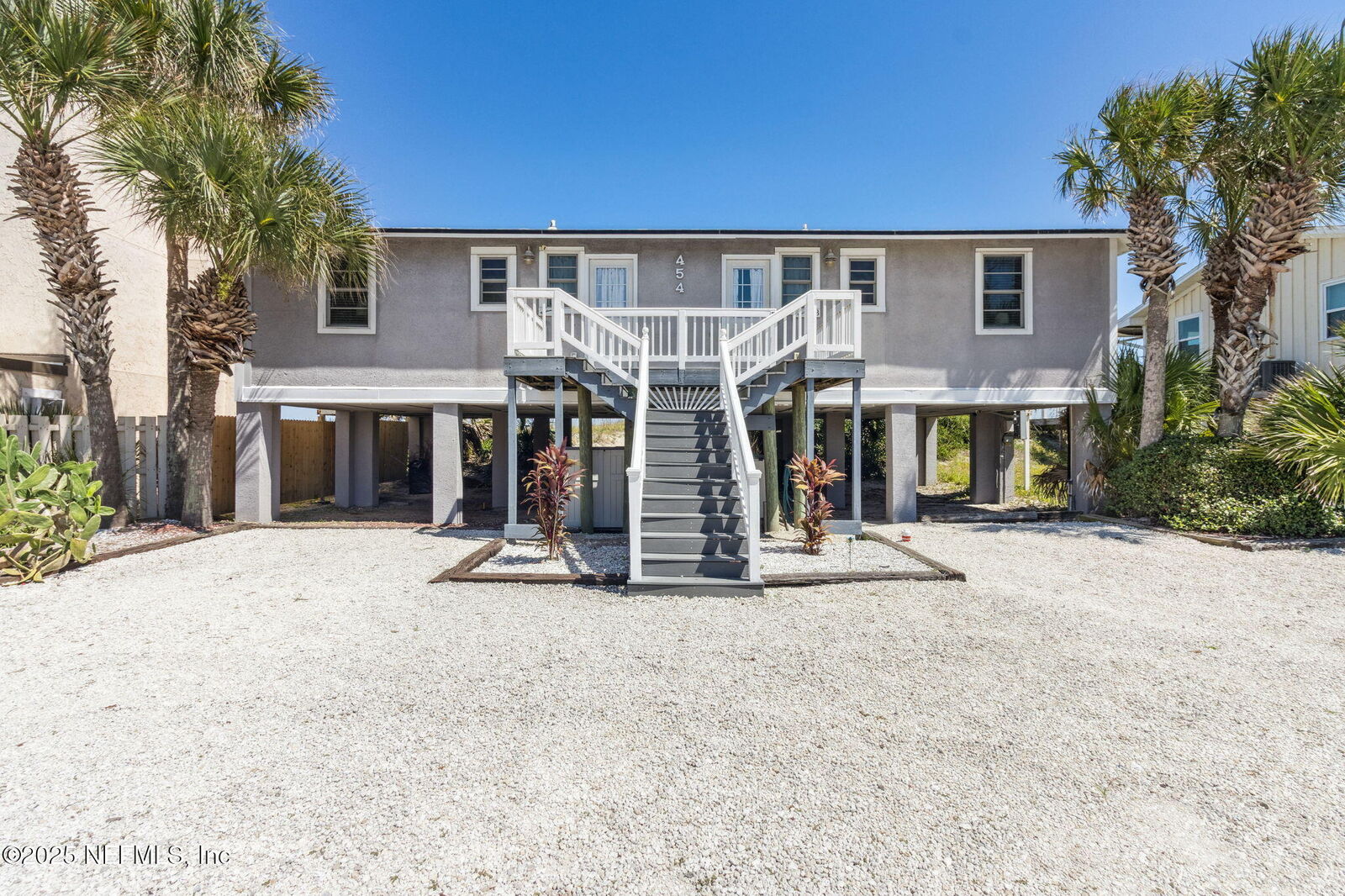 Property Photo:  454 S Fletcher Avenue A&Ampb  FL 32034 