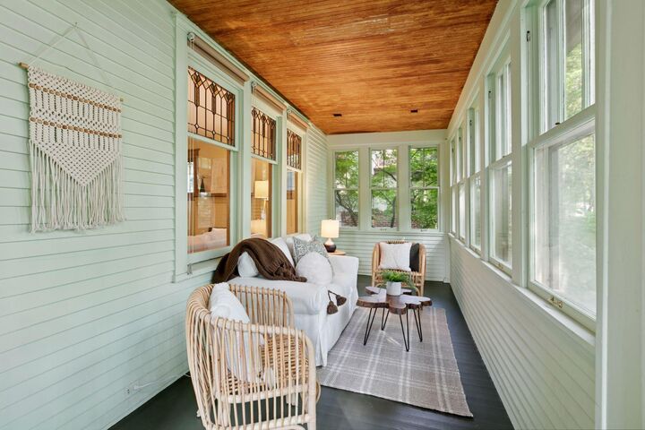 Property Photo: 1873 Ashland Avenue MN 55104