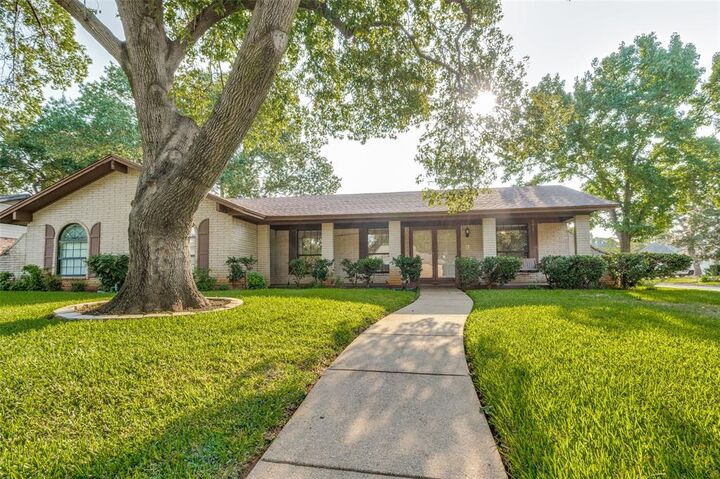 Property Photo:  4600 Suncrest Drive  TX 76180 
