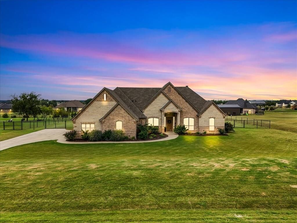 Property Photo: 317 Palo Alto Drive TX 76082