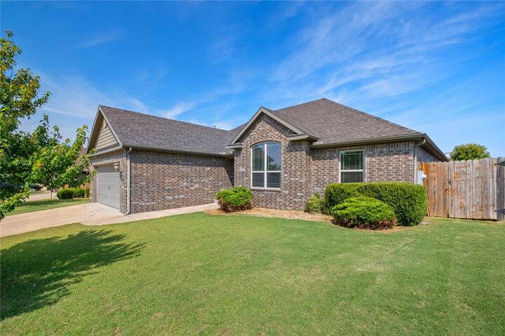 Property Photo:  3104 Waterleaf Avenue  AR 72713 
