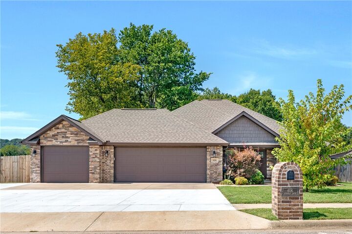 606 Hindman Drive  Prairie Grove AR 72753 photo