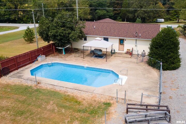 Property Photo:  3700 State Route 147  IL 62995