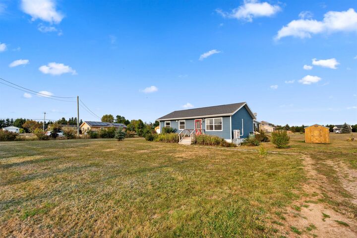 Property Photo:  19 Wharf Road  PE C0B 1X0 