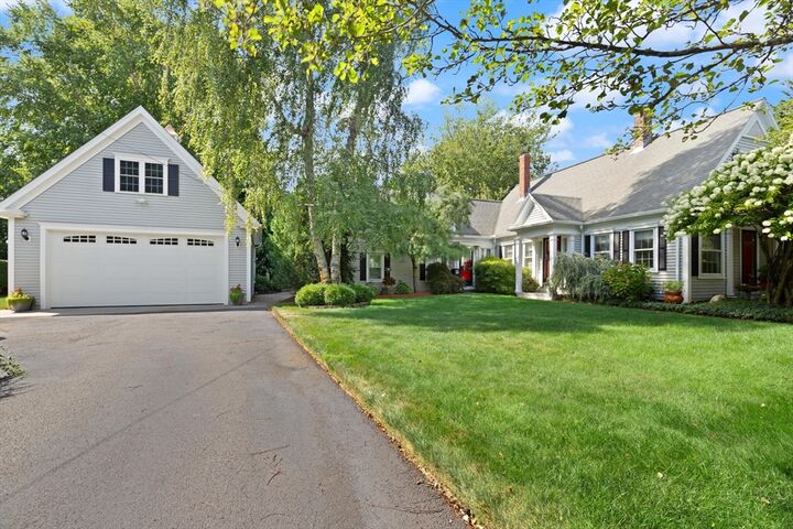 Property Photo:  277 School St  MA 02382 