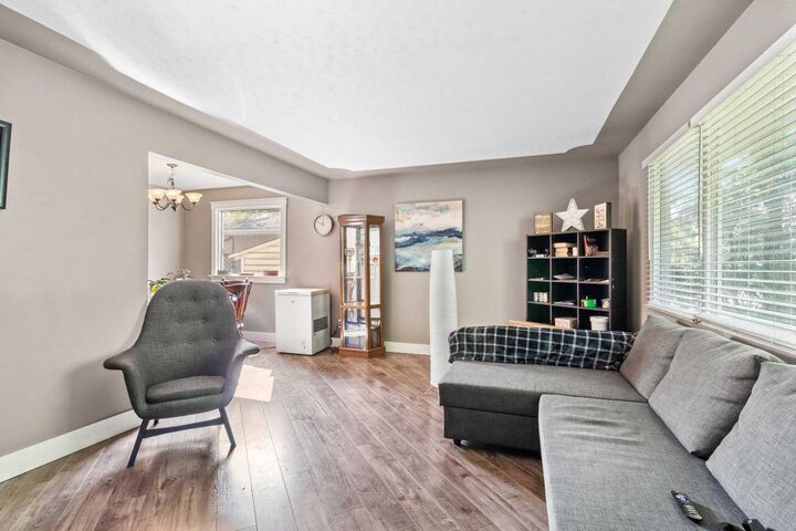 Property Photo:  3205 44A Avenue  AB T4N 3J6 