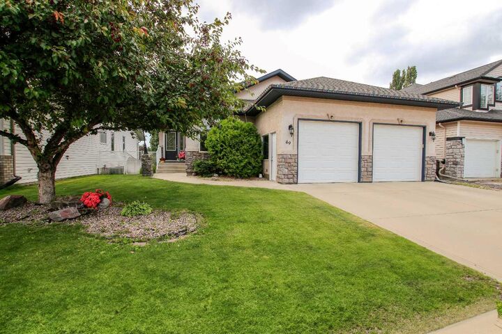49 Leung Close  Red Deer AB T4R 2W6 photo