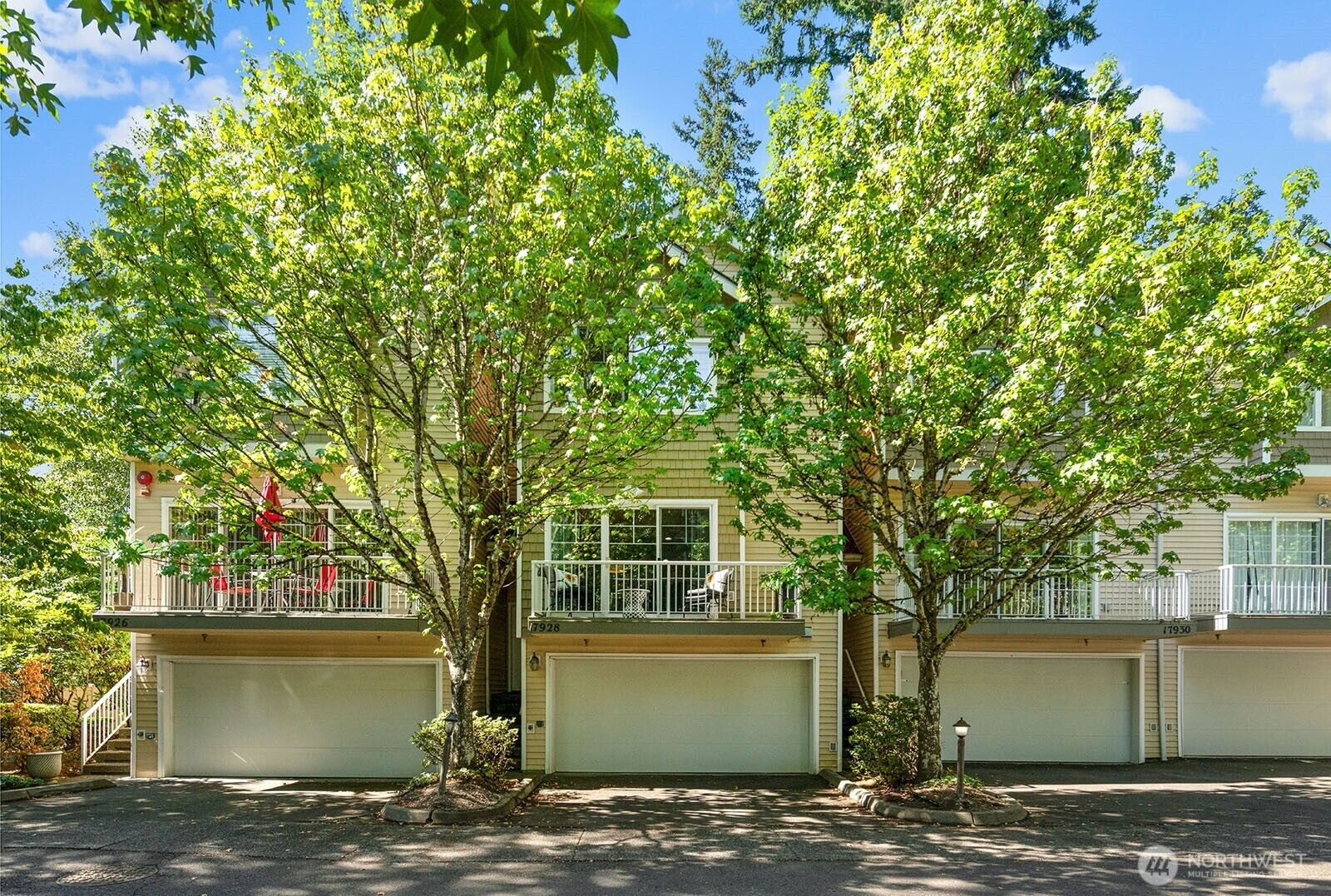 Property Photo:  17928 NE 90th Street  WA 98052 