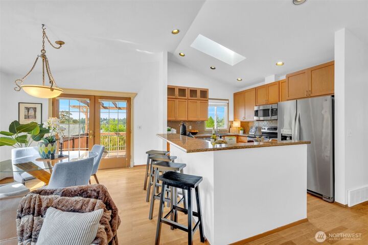 4835 S Graham Street  Seattle WA 98118 photo