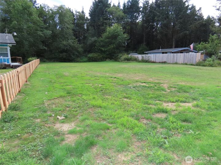 Property Photo: 989 Midway Beach Road WA 98547