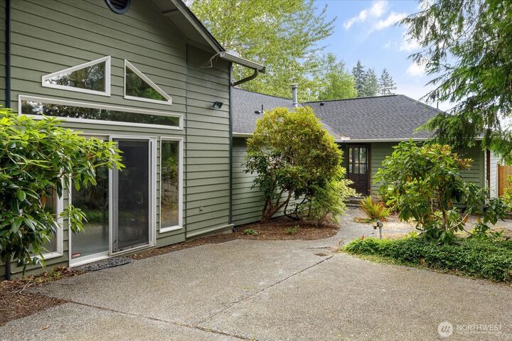 4249  Timberline Road  Clinton WA 98236 photo
