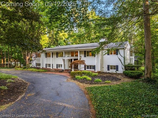 46777 Bettyhill Road  Plymouth Twp MI 48170 photo