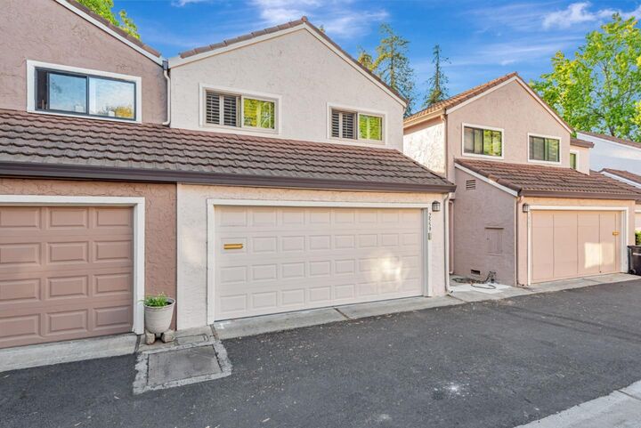 Property Photo: 2559 Lancaster Court CA 95051