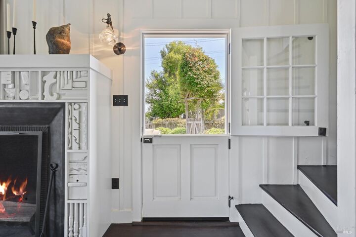 Property Photo:  33 Ocean Avenue  CA 94924 