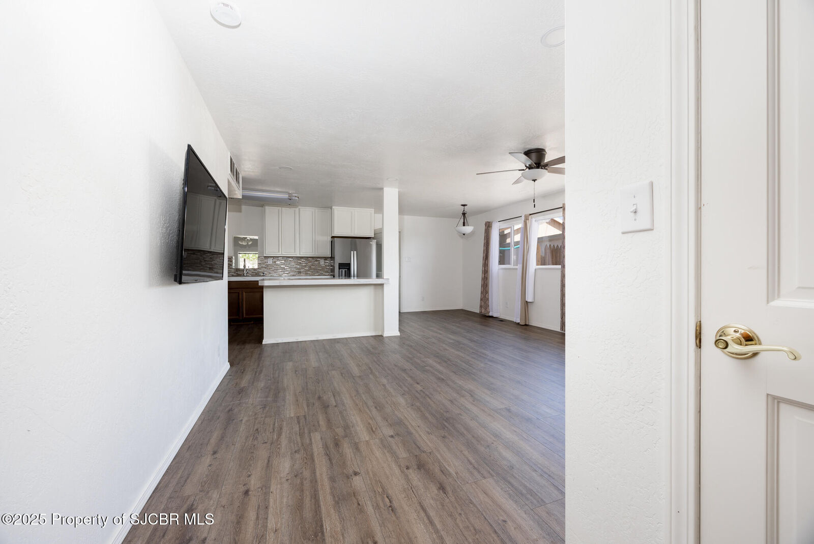 Property Photo:  116 W 35th Street  NM 87401 