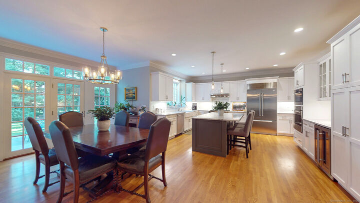 Property Photo: 6 Clermont Park CT 06032