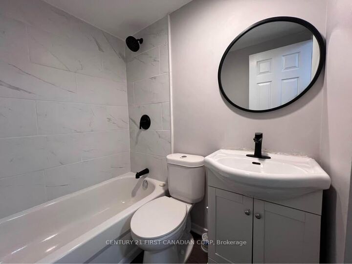 Property Photo:  871 Adelaide Street N 306  ON N5Y 2M2 