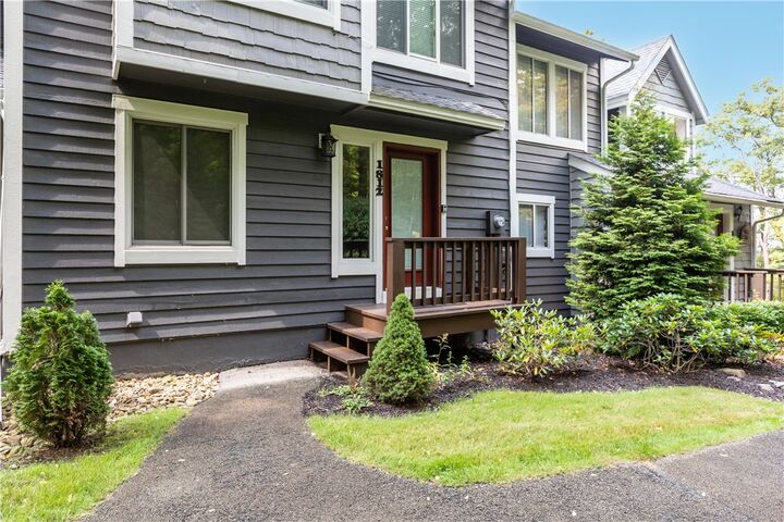 Property Photo:  1812 Eagles Ridge Ct  PA 15501 