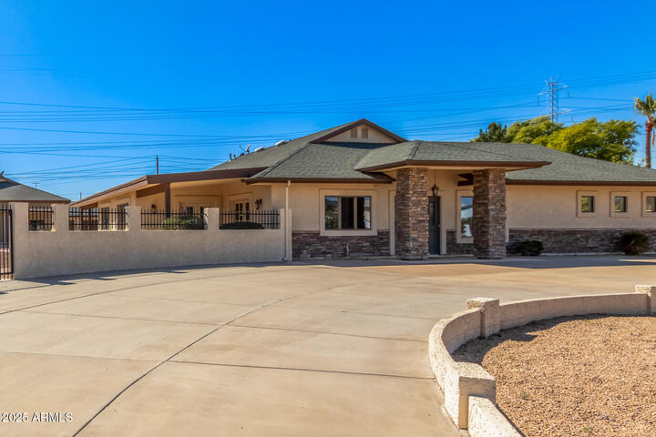 Property Photo:  9426 N 112th Avenue N  AZ 85351 