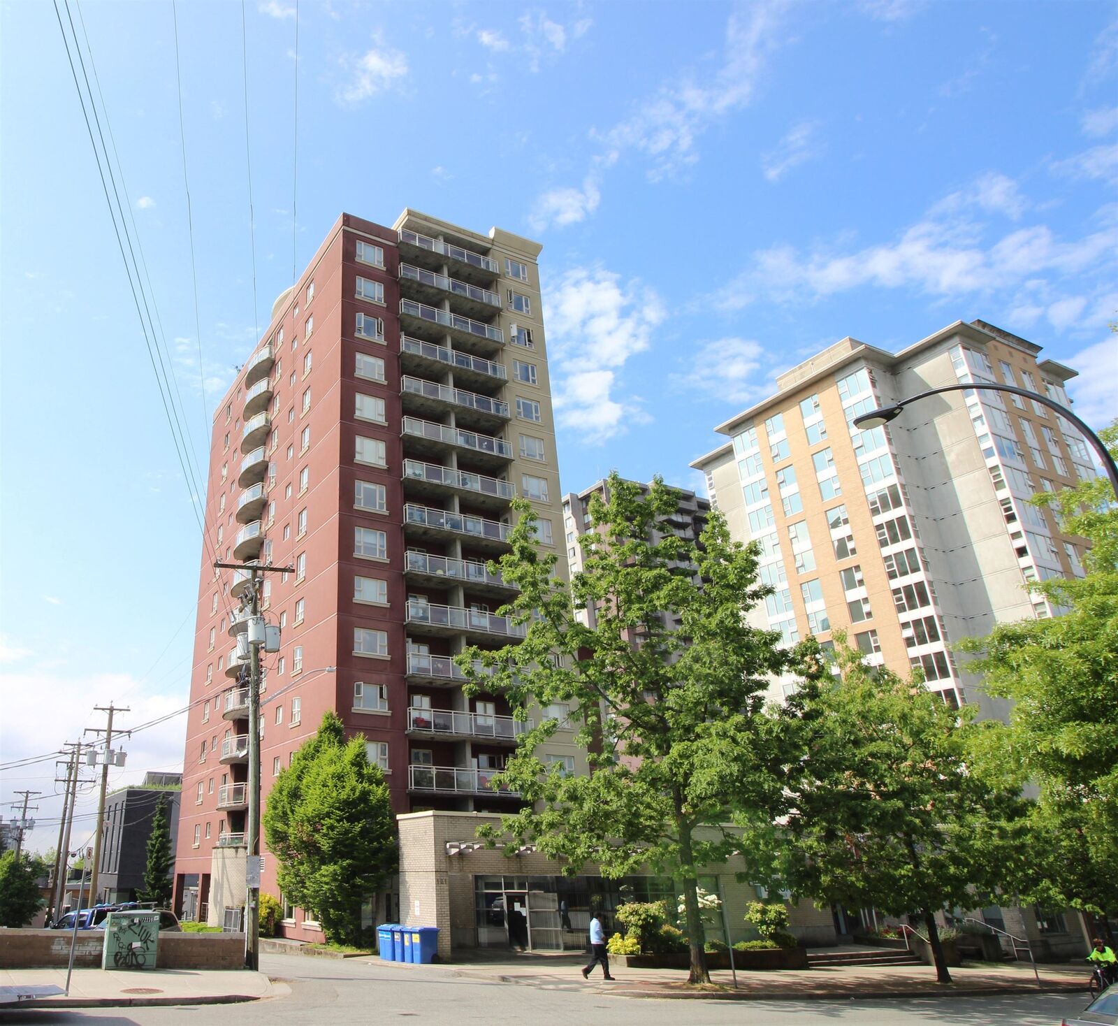 Property Photo:  121 W 15th Street 1502  BC V7M 1R8 