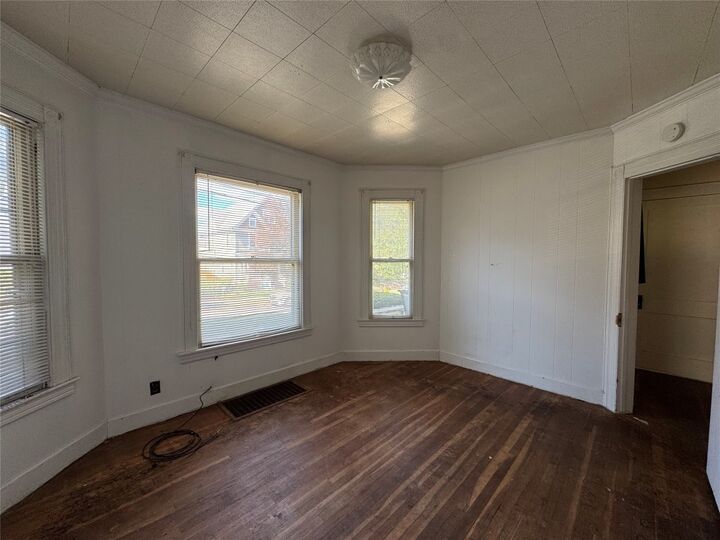 Property Photo: 26 Chestnut Street 1 NY 13905