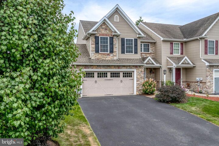 Property Photo: 129 Creekview Drive PA 17562