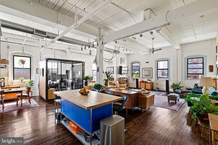 429 N 13th Street 5G  Philadelphia PA 19123 photo