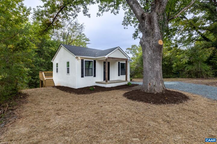 Property Photo: 2157 Thomas Jefferson Pkwy VA 22902