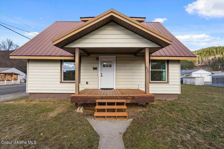 138 W Riverside Ave  Kellogg ID 83837 photo