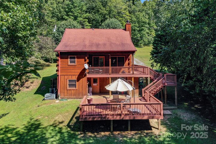 Property Photo: 200 River Landing NC 28139