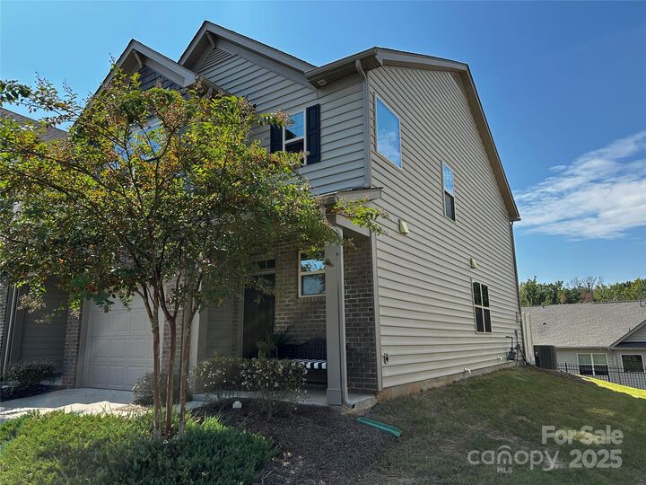 Property Photo:  350 Kennebel Place  SC 29715 