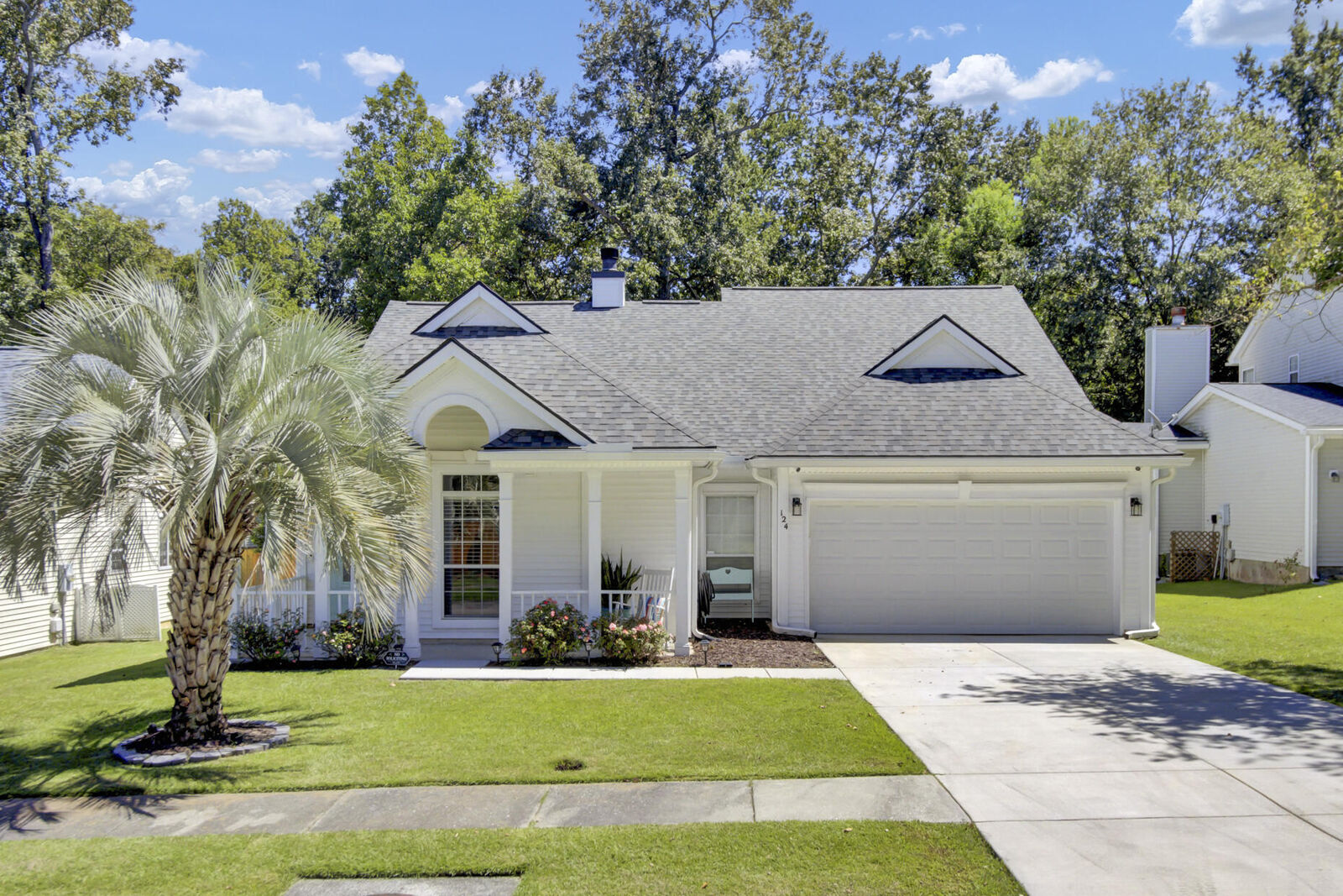 Property Photo: 124 Fairbury Drive SC 29445