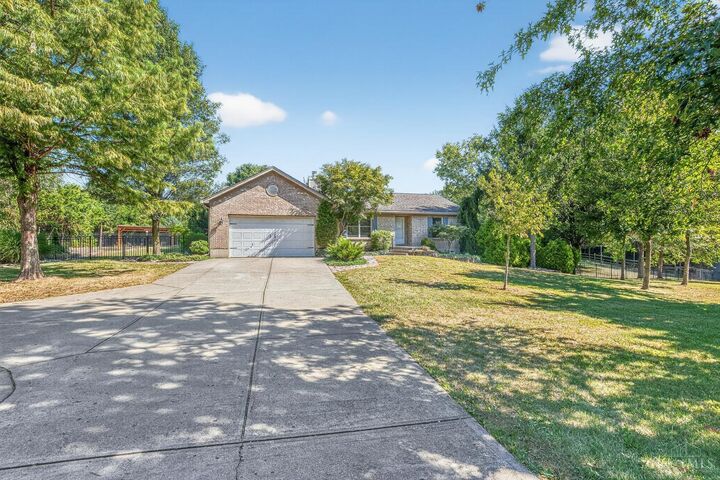 Property Photo: 1334 E Fosters Maineville Road OH 45039