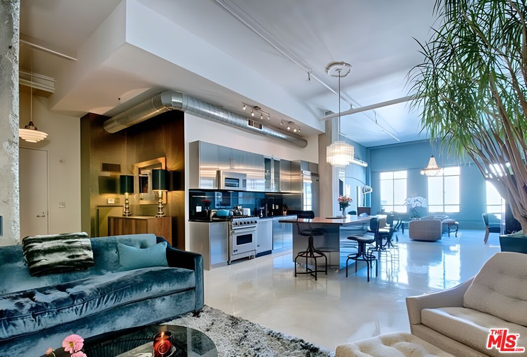 Property Photo:  849 S Broadway  CA 90014 
