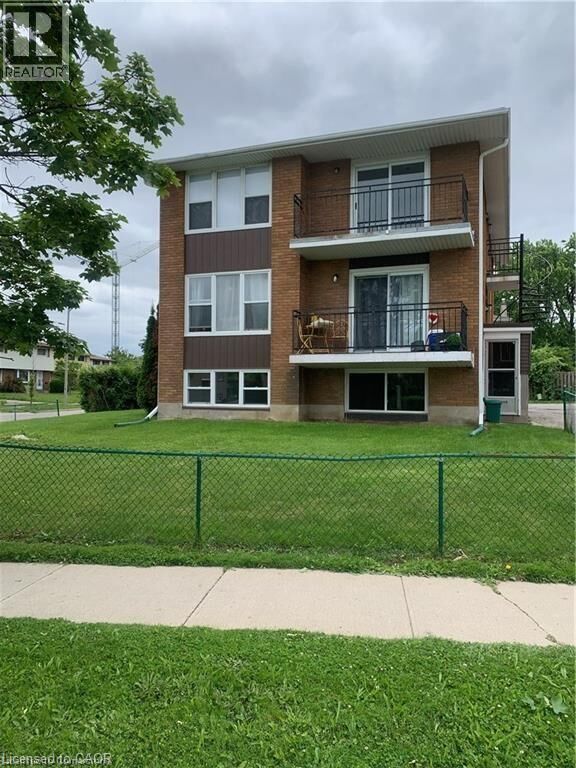 Photo de la propriété:  6 Elmsdale Drive 1  ON N2E 1H6 