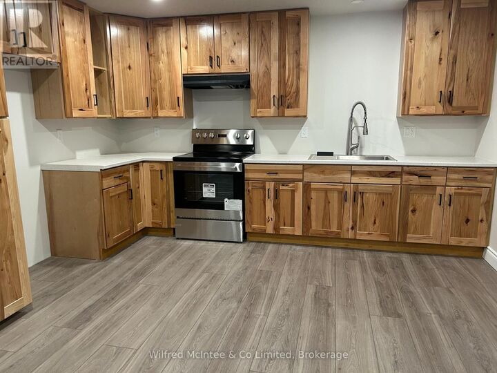 Property Photo: 380 1st Avenue North 5 ON N0G 1L0