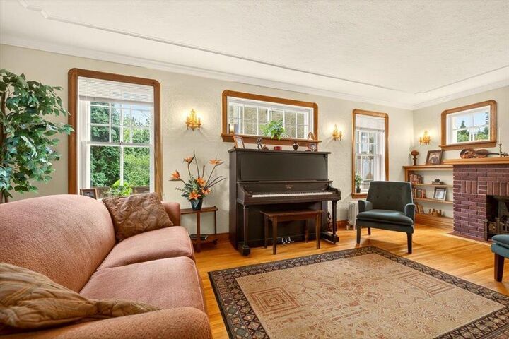 Property Photo: 853 Palmerston Avenue MB R3G 1J4