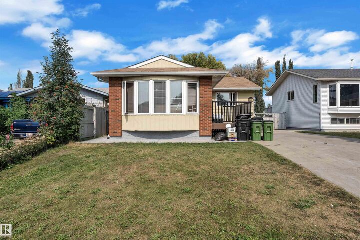 3520 19 Avenue NW  Edmonton AB T6L 2Z9 photo