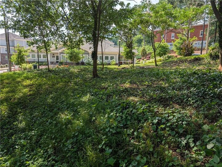 Property Photo: 62 Hardwick Street SE GA 30315