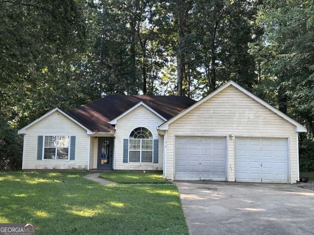 Property Photo:  135 Aberdeen Court  GA 30549 